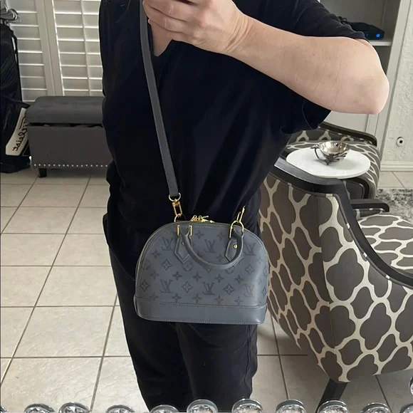 LOUIS VUITTON GREY ALMA TRIANON BB BAG - Picture 6 of 16